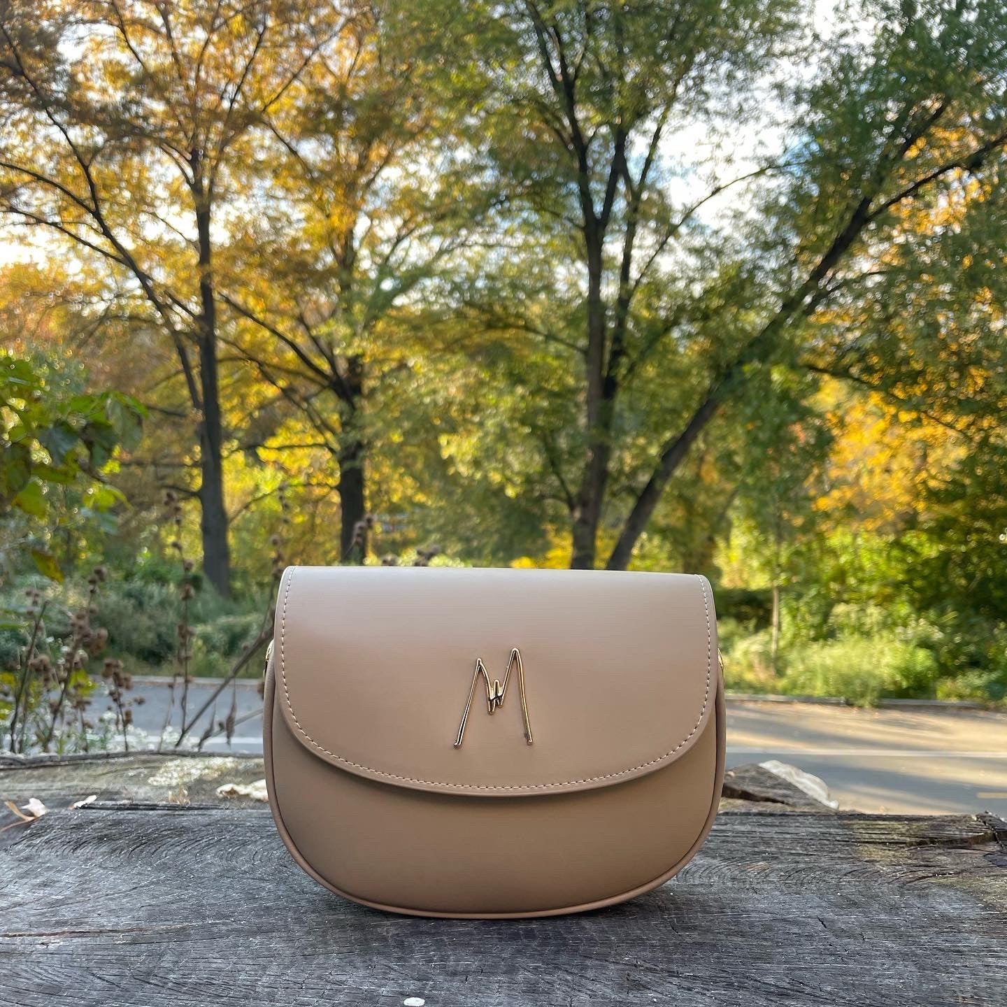 LIL MISS EVERYDAY CROSSBODY BAG - BEIGE